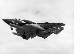 De Havilland Sea Vixen FAW. Mk. 2. 1973.11.jpg